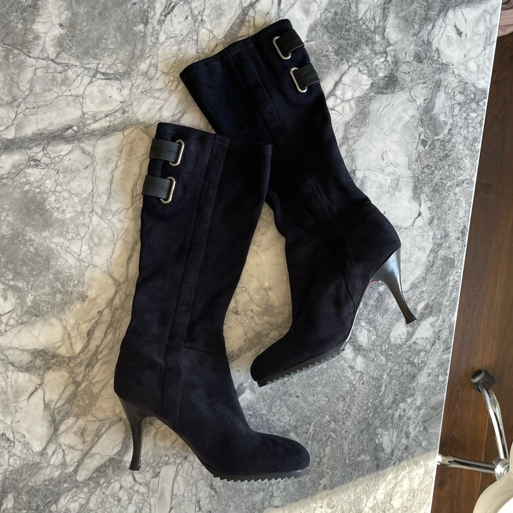 New! BCBG Woman Heeled Suede Black Boots. 9.5 - Picture 6 of 10